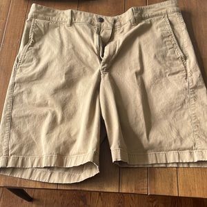 L.L. bean, Standard fit, 38W, good condition